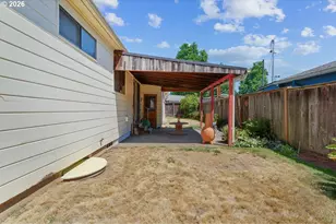 10810 NE San Rafael St, Portland, OR 97220 - Photo 27