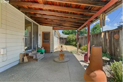 10810 NE San Rafael St, Portland, OR 97220 - Photo 25