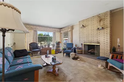 10810 NE San Rafael St, Portland, OR 97220 - Photo 9