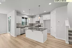 1017 NE Sagebrush Dr, Estacada, OR 97023 - Photo 5