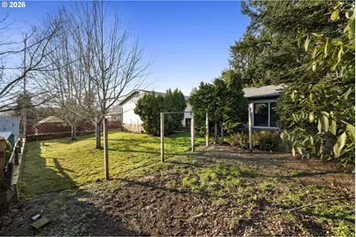 4026 SE Washington St, Milwaukie, OR 97222 - Photo 33