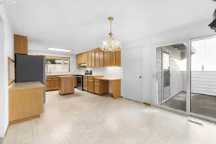 4026 SE Washington St, Milwaukie, OR 97222 - Photo 7