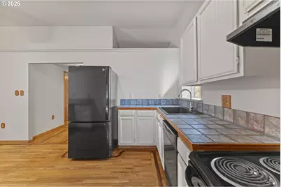 1594 N Hemlock St, Coquille, OR 97423 - Photo 13