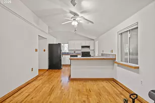 1594 N Hemlock St, Coquille, OR 97423 - Photo 9