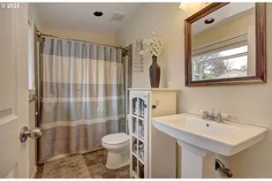 17 NE 12th St, Battle Ground, WA 98604 - Photo 21