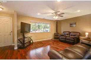 17 NE 12th St, Battle Ground, WA 98604 - Photo 3