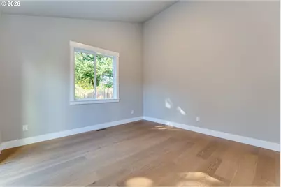 43 NE 87th Ave, Portland, OR 97220 - Photo 15