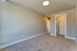 43 NE 87th Ave, Portland, OR 97220 - Photo 21