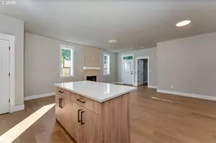 43 NE 87th Ave, Portland, OR 97220 - Photo 11