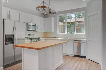 15495 SW Cobalt Ln, Beaverton, OR 97007 - Photo 9