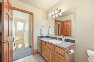 196 S 72nd St, Springfield, OR 97478 - Photo 21