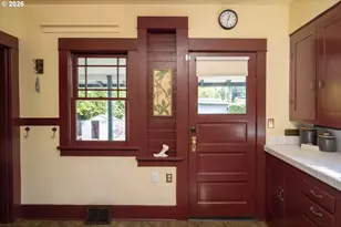 1402 Jackson St, Oregon City, OR 97045 - Photo 7