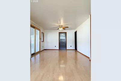 1050 Elm St, Baker City, OR 97814 - Photo 9