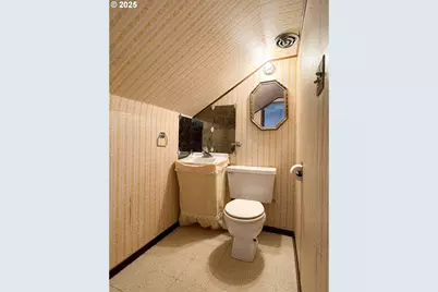 1050 Elm St, Baker City, OR 97814 - Photo 13