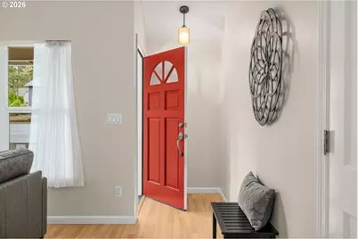 8332 SW Davies Ct, Portland, OR 97223 - Photo 3