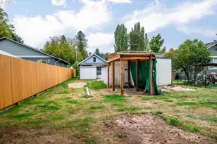 3057 Pennsylvania St, Longview, WA 98632 - Photo 17