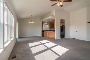 246 Palmdale Ave, Roseburg, OR 97471 - Photo 7