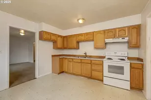 3030 Doughton St, Salem, OR 97302 - Photo 3