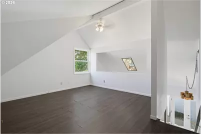 5435 NW Edgebrook Pl, Portland, OR 97229 - Photo 21