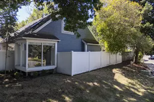 5435 NW Edgebrook Pl, Portland, OR 97229 - Photo 37