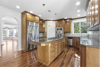 2337 NW Pinnacle Dr, Portland, OR 97229 - Photo 15