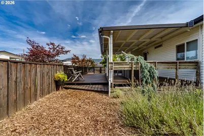 2226 32nd St, Springfield, OR 97477 - Photo 19