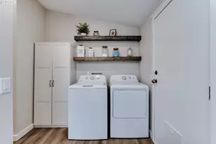 2226 32nd St, Springfield, OR 97477 - Photo 13