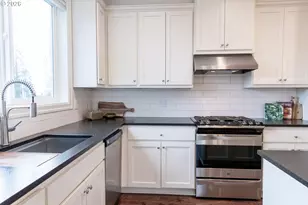 1922 NW 114th Ave, Beaverton, OR 97003 - Photo 19