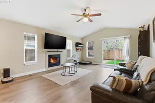 2726 Nina Pl, Hubbard, OR 97032 - Photo 11