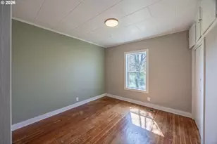 1755 NE Klamath Ave, Roseburg, OR 97470 - Photo 13