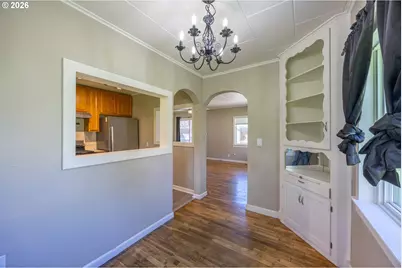 1755 NE Klamath Ave, Roseburg, OR 97470 - Photo 9