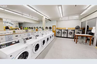 97900 Shopping Center Ave, Brookings, OR 97415 - Photo 5