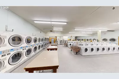 97900 Shopping Center Ave, Brookings, OR 97415 - Photo 3