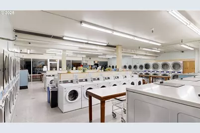 97900 Shopping Center Ave, Brookings, OR 97415 - Photo 13