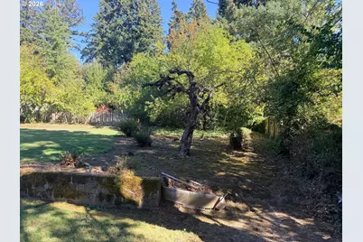 9052 SW 26th Ave, Portland, OR 97219 - Photo 5