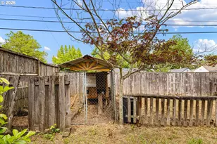 1572 McKinley Ct, Eugene, OR 97402 - Photo 31