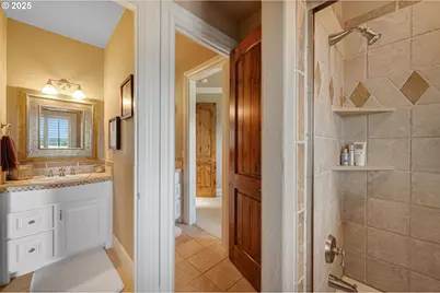 2650 Lorinda Ln, West Linn, OR 97068 - Photo 17