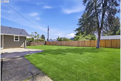 2453 37th St, Springfield, OR 97477 - Photo 43