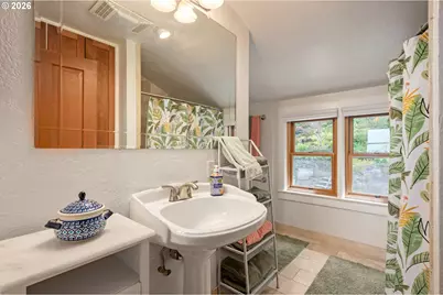 42 Ridgewood Dr, Eugene, OR 97405 - Photo 27