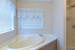 1325 SW 16th Pl, Hermiston, OR 97838 - Photo 11