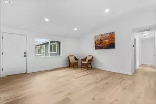 604 S Vermont St, Portland, OR 97219 - Photo 7