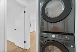 604 S Vermont St, Portland, OR 97219 - Photo 29