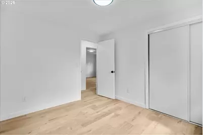 604 S Vermont St, Portland, OR 97219 - Photo 11