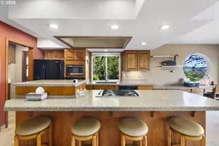 1901 NW Couch St, Camas, WA 98607 - Photo 15
