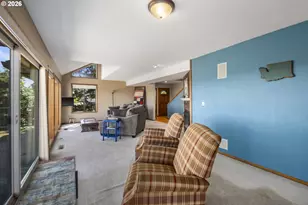 1901 NW Couch St, Camas, WA 98607 - Photo 11