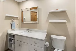 1901 NW Couch St, Camas, WA 98607 - Photo 29
