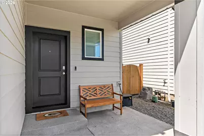 2678 26th Loop, Springfield, OR 97477 - Photo 3