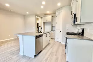 18513 NE 44th Ave, Vancouver, WA 98686 - Photo 11