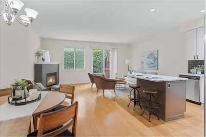 2926 SW Texas St, Portland, OR 97219 - Photo 3