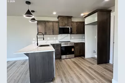 240 Miller St, Sutherlin, OR 97479 - Photo 17